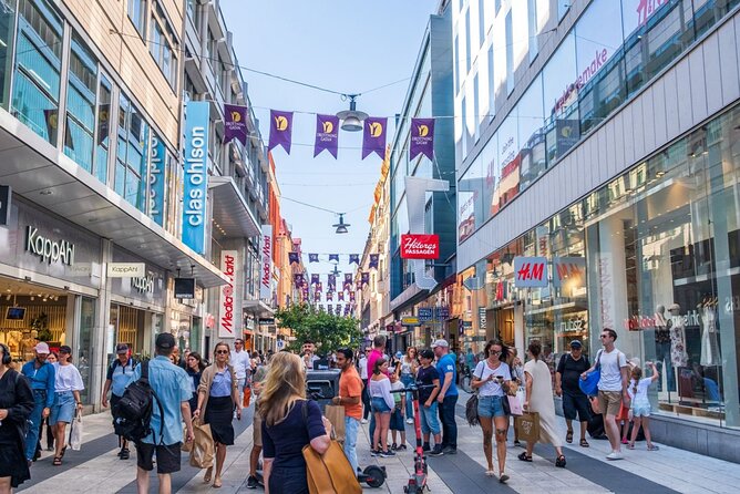 Guided Walking Tour Stockholm City (English/German)