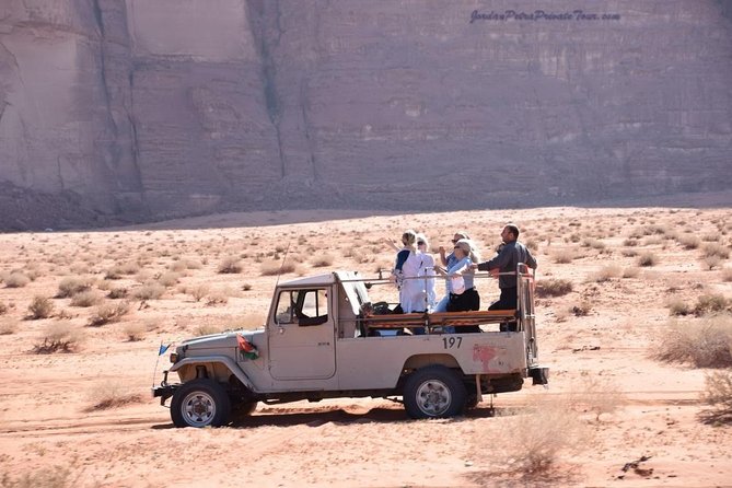 Half Day Jeep Tour With Camel Ride and Overnight in Camp (All Meals Incl.)