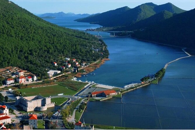 Half-Day Private Wine and Oyster Tasting Tour in The City of Ston - Included Amenities