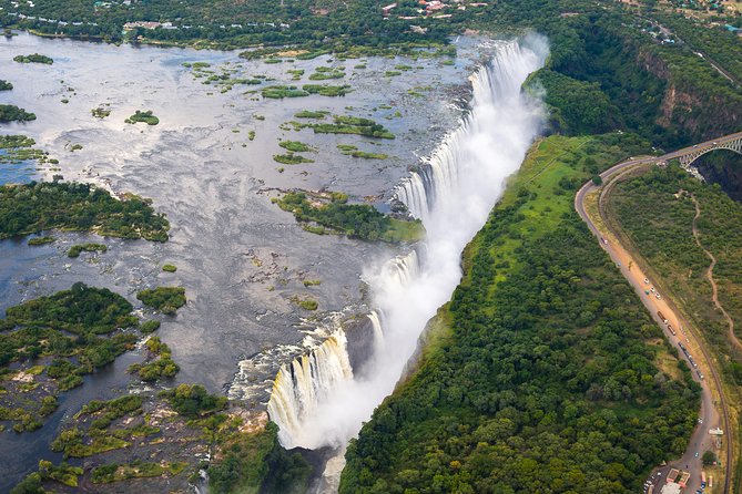 Helicopter Scenic Flight Over Victoria Falls 25-27 Minutes Game - Flight Duration and Details