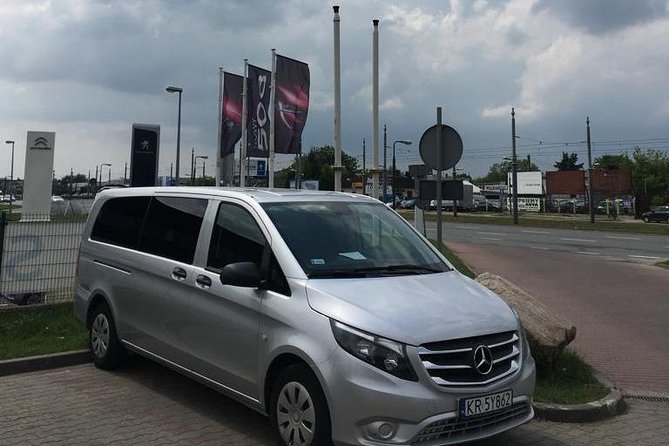 International Transfer From Krakow (Airport) to Vienna - Meeting and Pickup