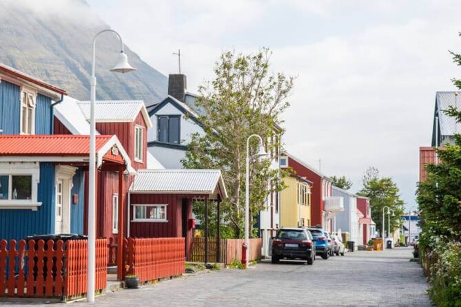 Isafjordur Hop-On, Hop-Off Cruise Ship Shuttle Bus - Meeting Point