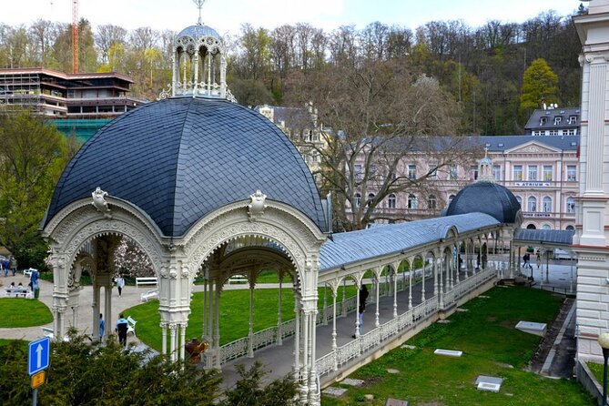 Karlovy Vary 9-Hour Private Tour - Duration and Meeting Details