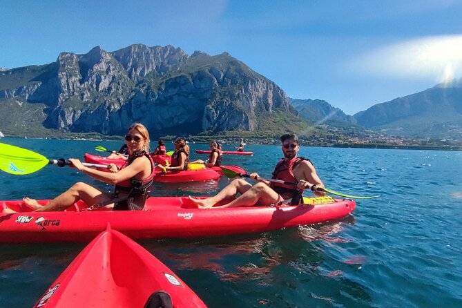 Kayak on Lake Como: Stunning Landscapes & Aperitif - Activity Details