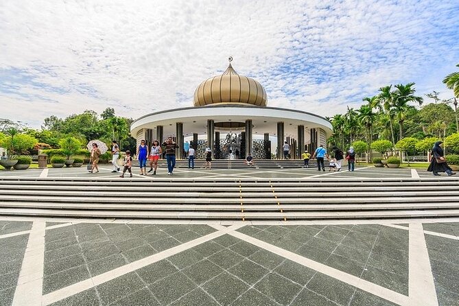 Klang Port to Kuala Lumpur Private City Tour With Lunch