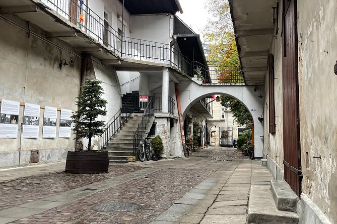 Krakow Jewish Ghetto and Quarter Audio Guided Walking Tour - Tour Details