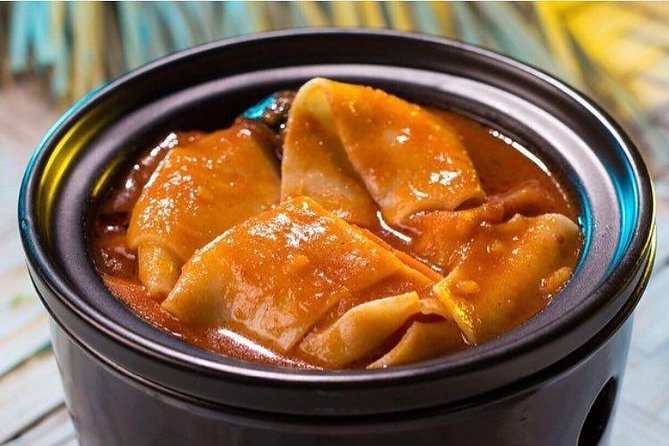 Kuwait City Traditional Local Food Tour by Kuwaiti Guide