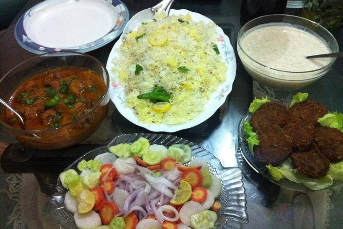 Lahores Complete Night Food Tour: Local Culinary Experience