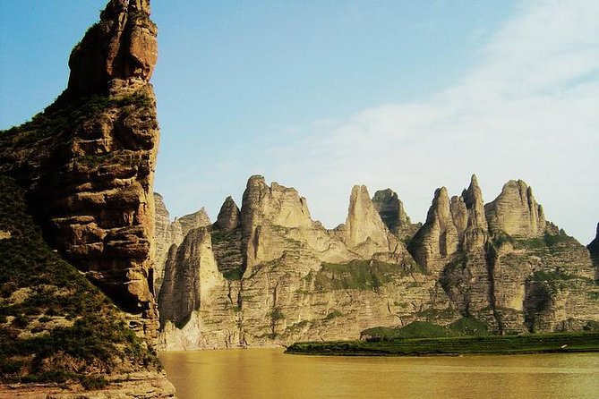 Lanzhou Private Day Tour: Binglingsi Grottoes and Liujiaxia Gorge - Inclusions