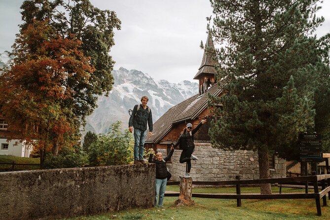 Lauterbrunnen Private Tour, Photoshoot, Fondue Picnic From Bern