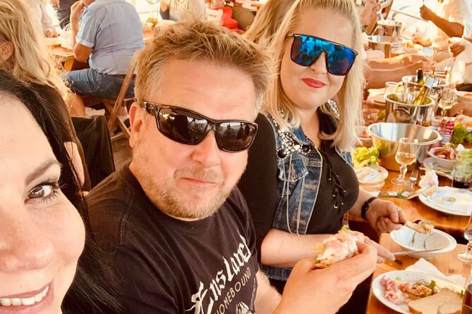 Live Evening Rock Music Cruise in Oslo Fjord With Shrimp Buffet - Drinks: Meeting and Pickup