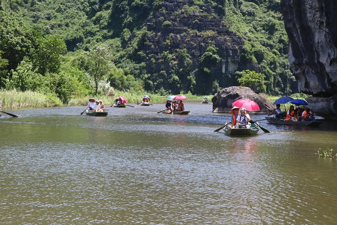 Luxury Limousine Trang An-Mua Cave – Bich Dong Max 6-8 Pax/ Group
