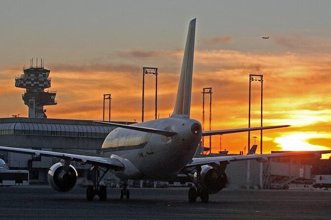 Luxury Private Night Transfer From Linate Airport to Milan - Service Details