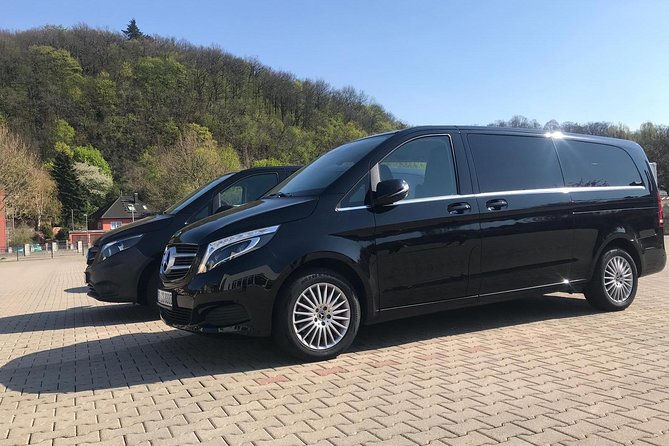 Luxury Private Transfer From Hotel to Prague Airport - Service Details