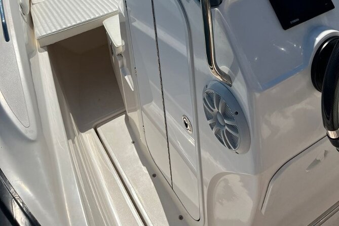 Luxury ZAR 75 Boat Trip With Skipper