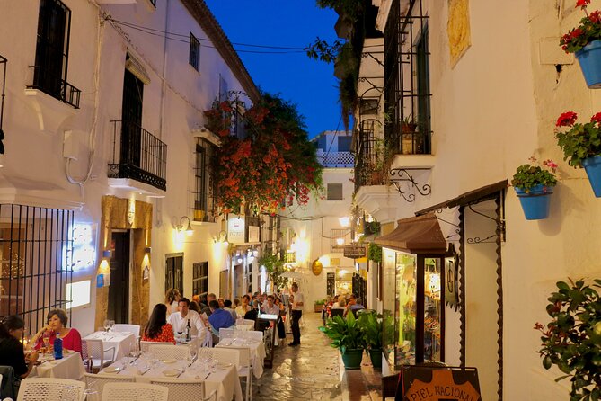 Marbella Old Town: Guided Tapas Tasting Adventure - Tour Highlights