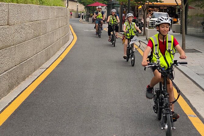 Market Food Tour & Evening E-bike Ride in Seoul - Customer Reviews
