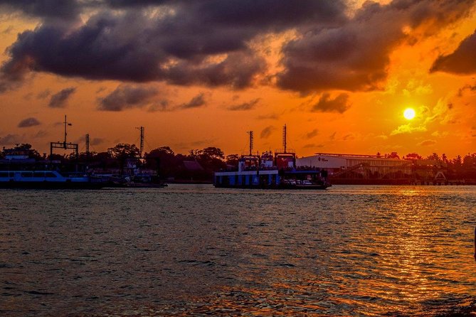 Mombasa Private City Tour & Haller Park Sanctuary With Sea Food Luch - Tour Highlights