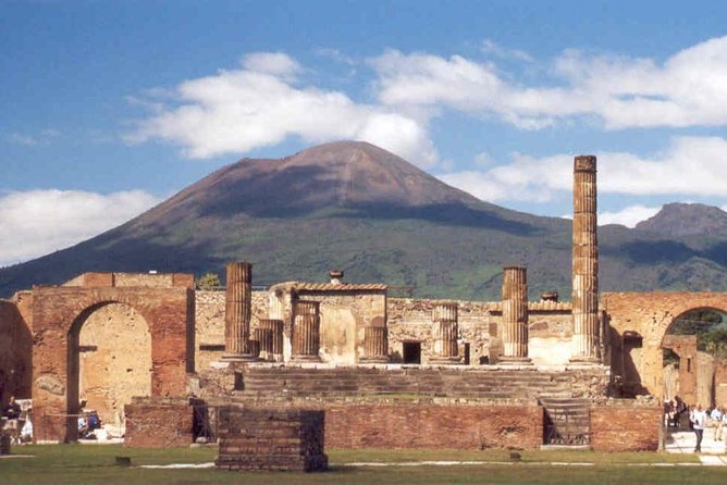 Naples Transfer to Ravello With Stop at Pompeii or Vice Versa