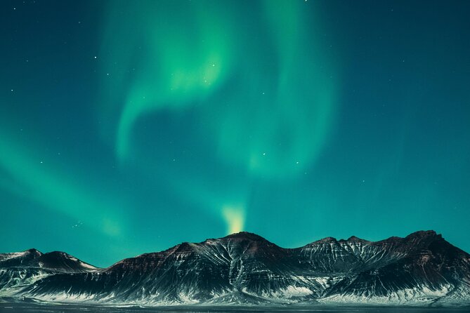 Northern Lights With Hot Chocolate, Donuts and Icelandic Beer - Enjoy Hot Chocolate Under the Aurora