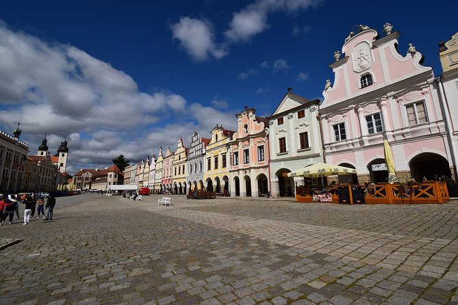 One Way Transfer From VIENNA to Prague With Optional Stop at Telc (Unesco) - Pickup and Drop-off