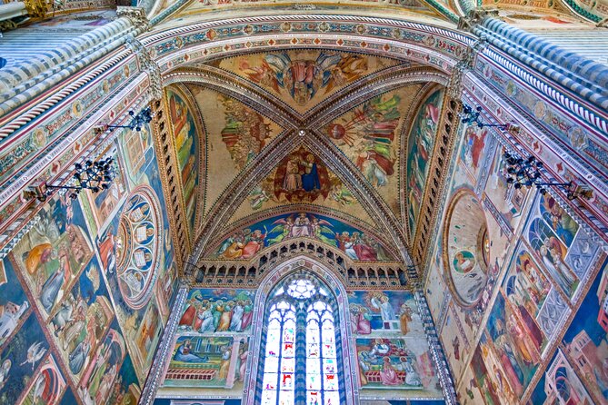 Orvieto Walking Private Tour With Official Local Guide - Meeting Point