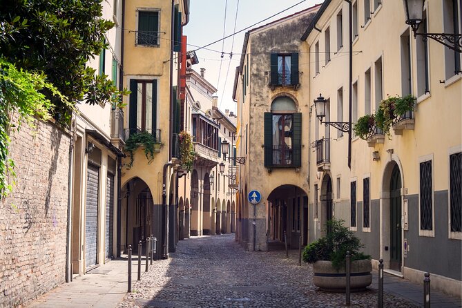 Padova Scavenger Hunt and Best Landmarks Self-Guided Tour - Tour Name and Location