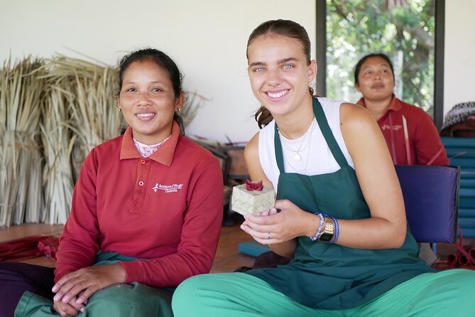 Palm Leaf Braiding - Guided Tour, DIY Activity - Activity Details