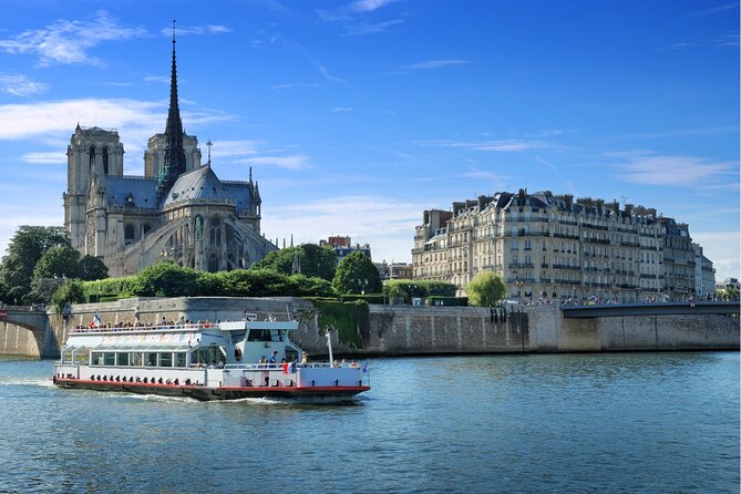 Paris Seine River Cruise With Commentary - Flexible Ticket - Location and Duration