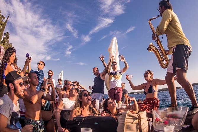PARTY ALL NIGHT in HVAR - What To Expect