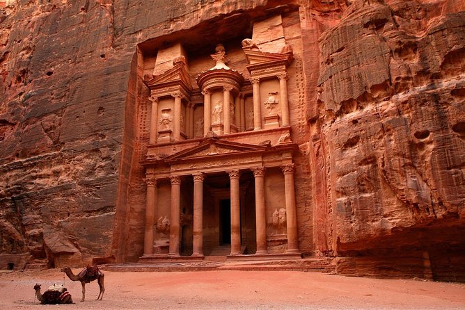 Petra and Wadi Rum 2 Days 1 Night Tour From Eilat Border
