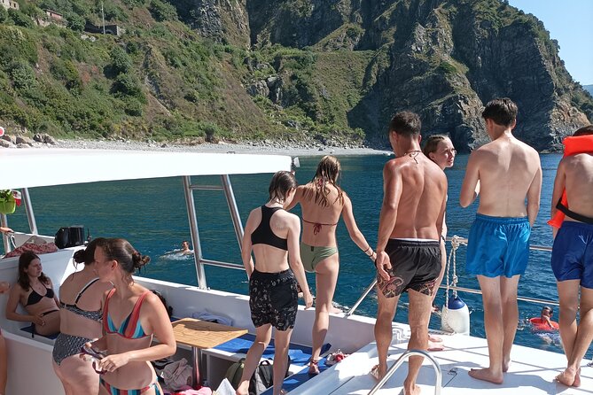 Pink Tour Bagnara Excursion to the Caves, Stop at Bagno - On-Board Amenities