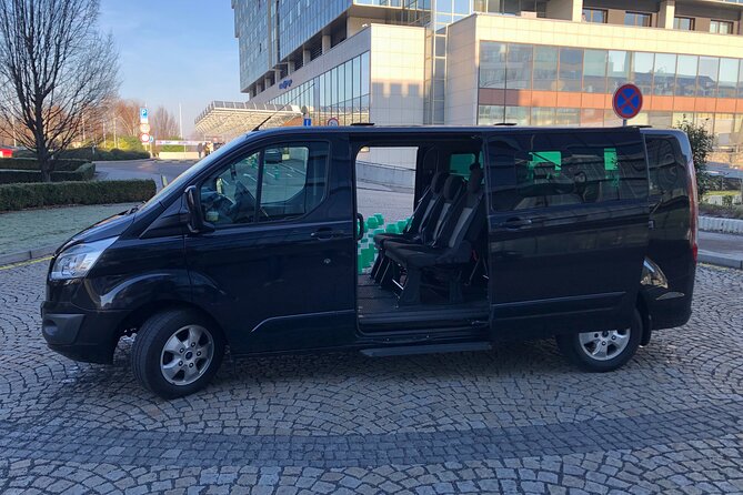 Prague: Private Transfer to the Airport (PRG) - Additional Information