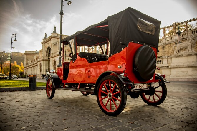 Premium City Tour in Budapest With Vintage Royal Car - Meeting and Pickup Details