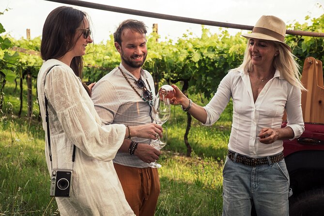 Private 4WD Vineyard Tour With Wine Tasting - Location and Activities