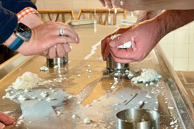 Private Azeitão Cheese Workshop, Wine Tasting & Sesimbra Tour - Tour Overview