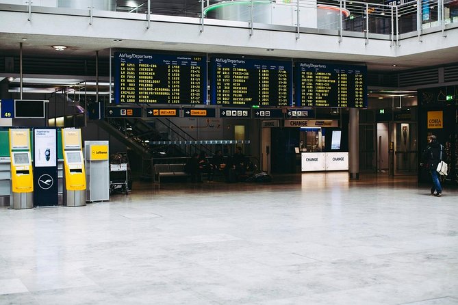 Private Belfast Arrival Transfer-Belfast International Airport to Belfast Hotel