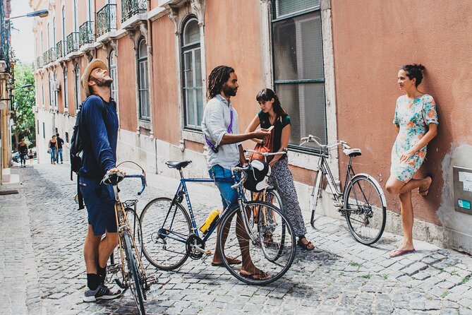 Private Bike Tour in Lisbon With Friendly Local Guide and Iconic Photo Ops - Meeting Point and End Point