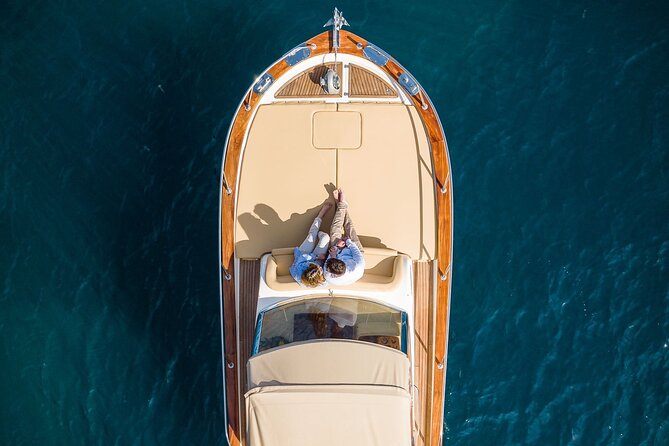 Private Boat Tour of Capri From Positano on Sorrentine GOZZO