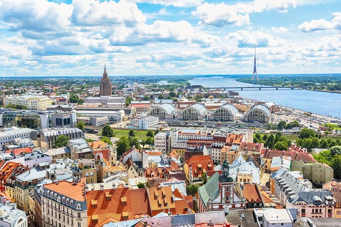 Private Custom Walking Tour With a Local Guide in Riga - Tour Overview