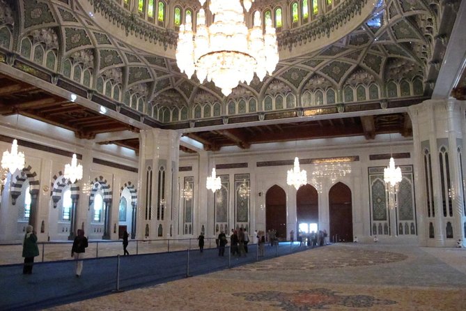 Private Day Trip to Grand Mosque & Wahiba Sands - Additional Information