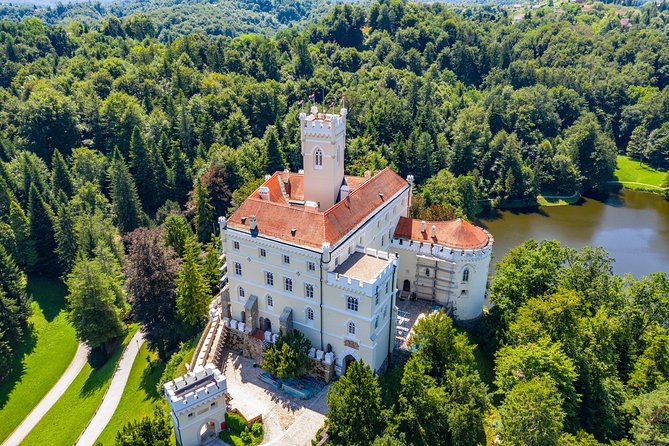 Private Day Trip to Varaždin and Trakošćan Castle From Zagreb