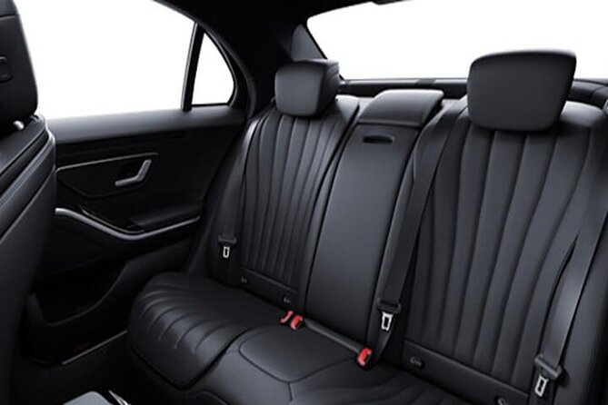 Private Departure From Vilnius City to VNO Vilnius Airport by Car - Departure Service Details