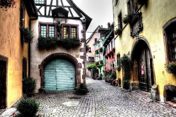 Private Direct Transfer From Basel to Colmar With a Local Driver