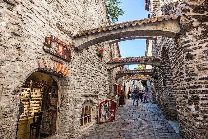 Private Family Tour of Tallinn