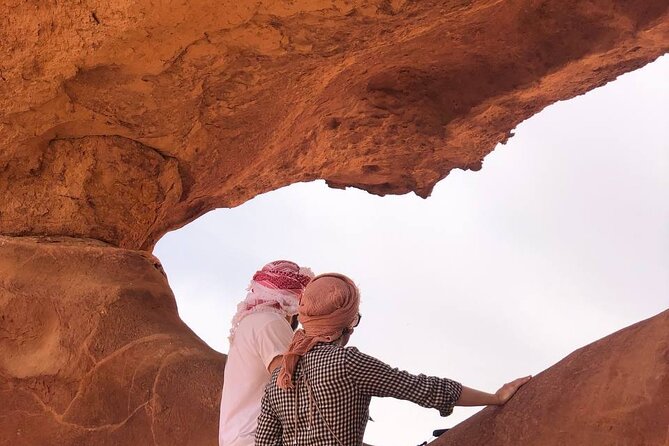 Private Full Day Jeep Tour in the Desert