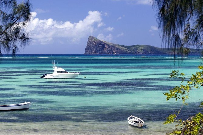 Private Guided Beach Tour of the North Coast of Mauritius