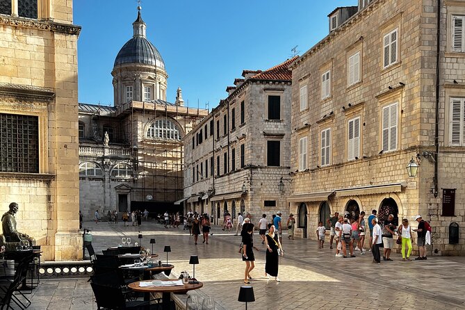 Private In-Depth History Walking Tour of the Old City - Meeting Point