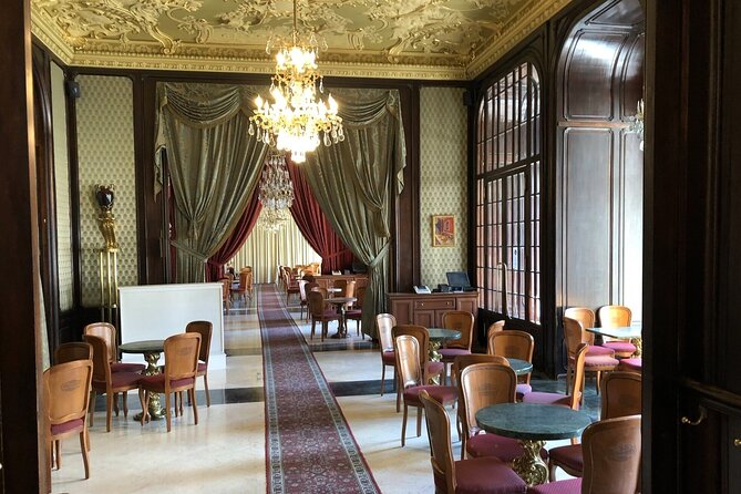 Private Local Guided Tour in Budapest Hidden Gems - Itinerary Overview