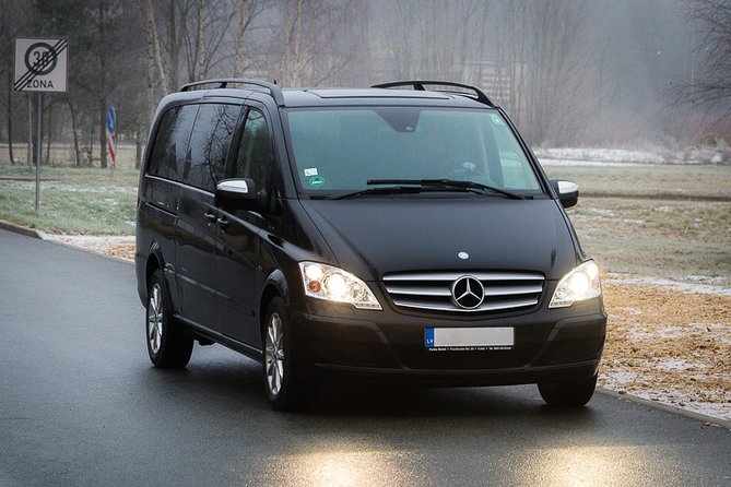 Private Minivan Transfer: Riga to Tallinn